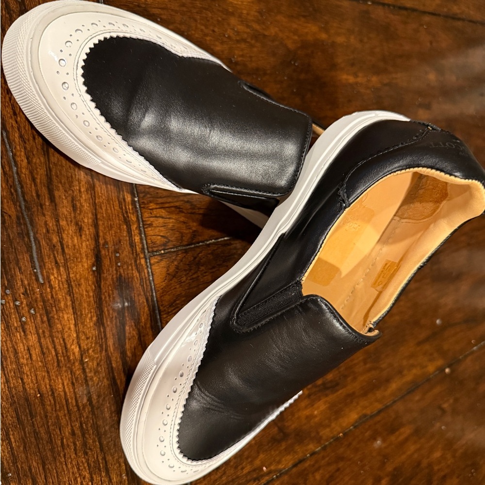 Angela Scott Harper Black and White Sneakers - Picture 4 of 5